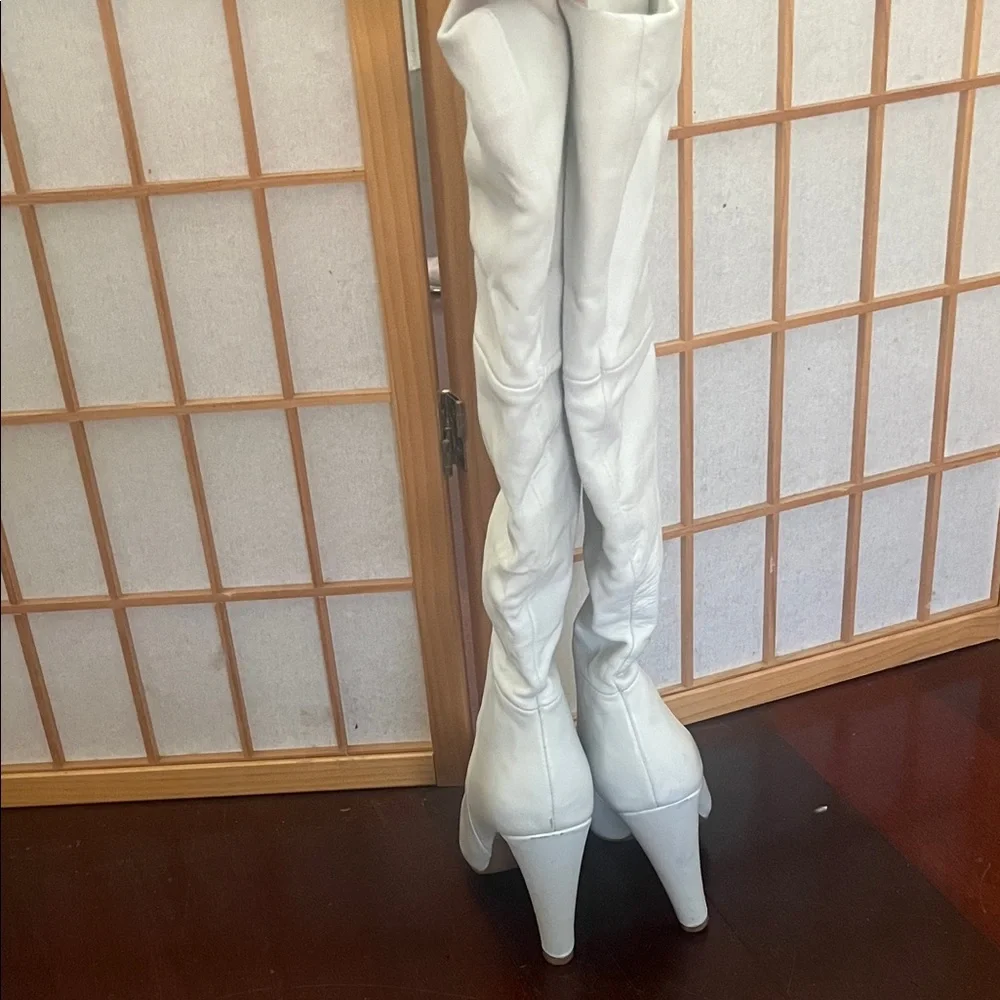 White Leather At-the-Knee Stiletto Boots
